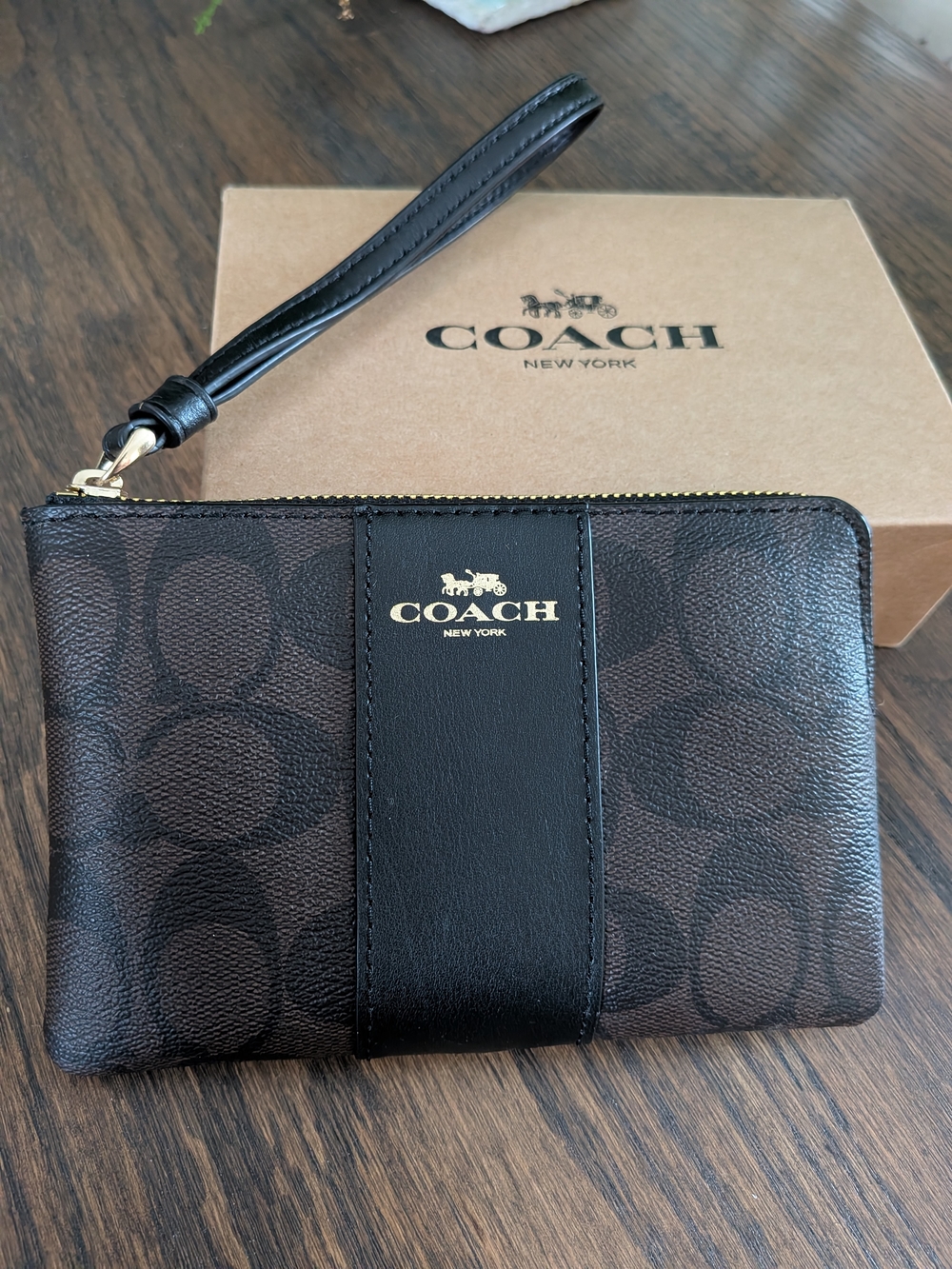 NIB Coach Signature Canvas Wristlet